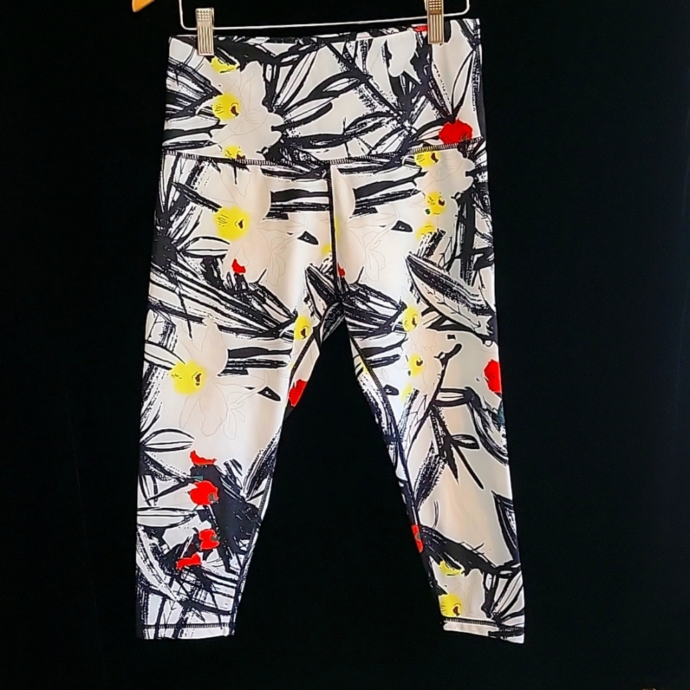 Mint & Lilac Yoga Pants Size s
